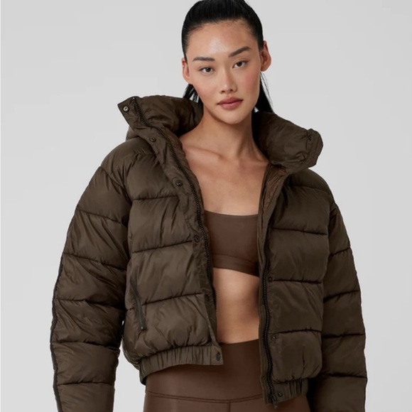 ALO YOGA PUFFER COAT - Picture 1 of 5